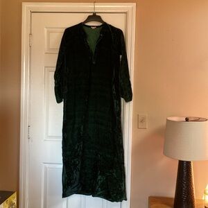 VTG 60’s Green Crush Velvet Kaftan Maxi Dress
